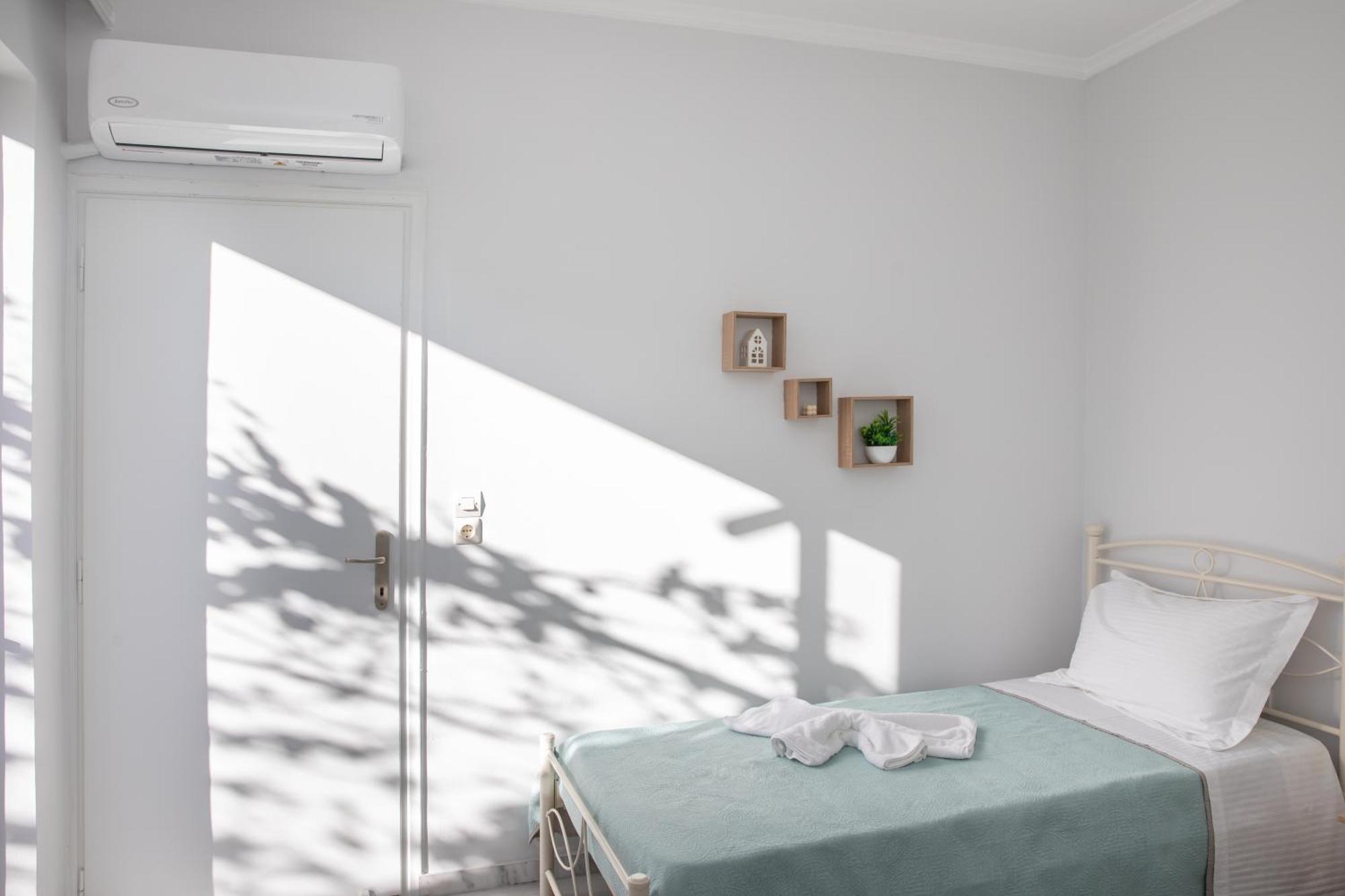Iliana'S House Apartment Ziparion Exterior photo